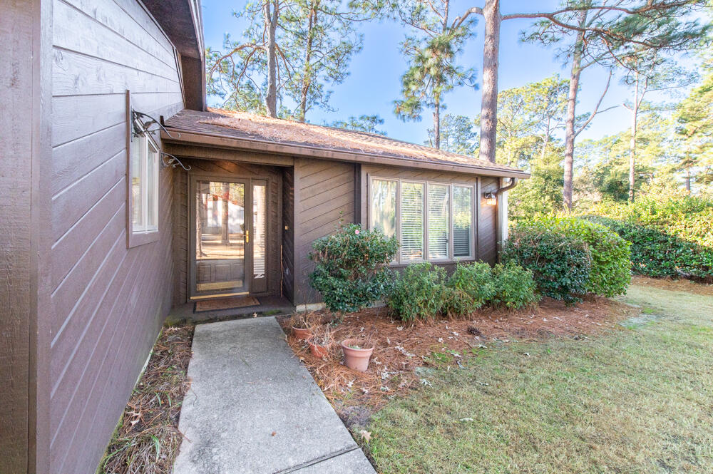 5 Prestwick Court Aiken, SC 29803 - Photo 24 of 31 Garden!