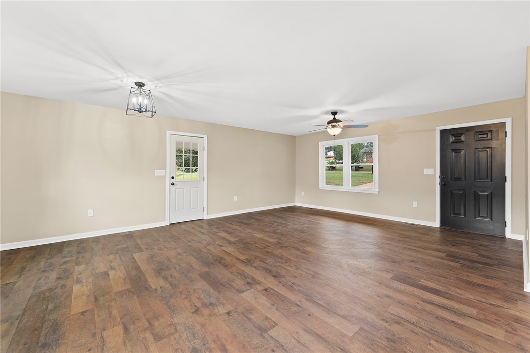 227 East Pinedale Road Anderson, SC 29626 - Photo 4 of 24