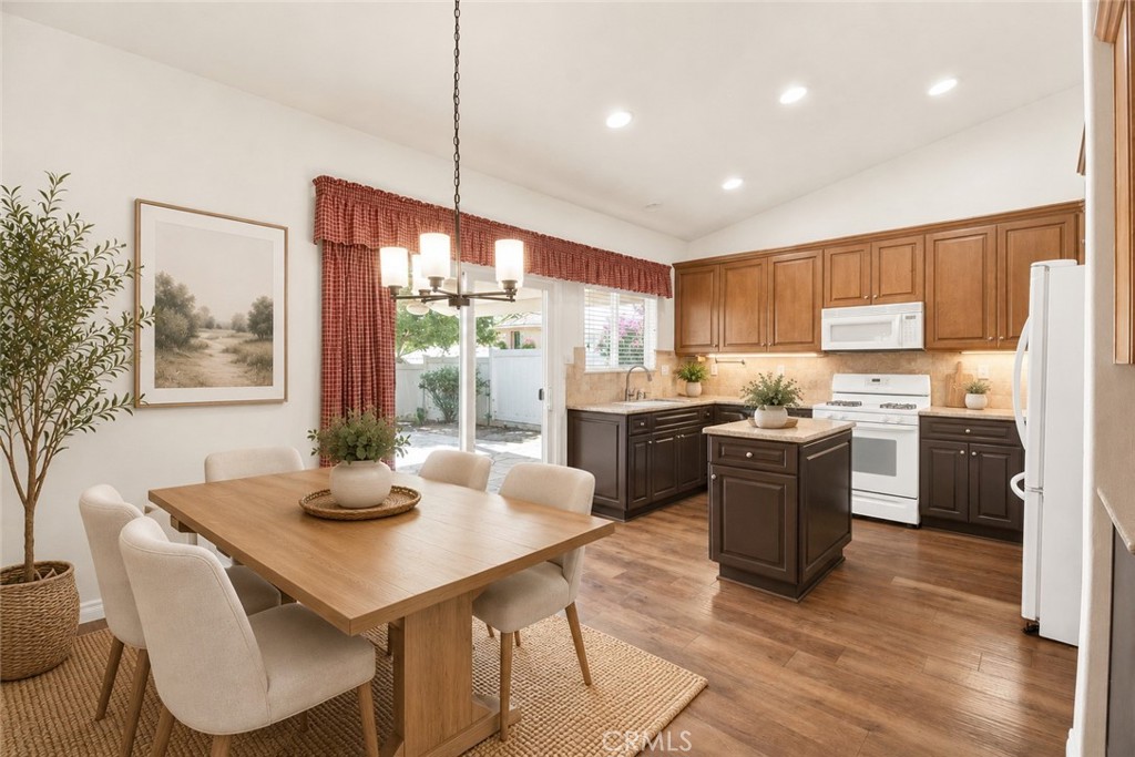768 Moonlight Court Banning, CA 92220 - Photo 18 of 70 Virtually Staged - Nice Kitchen with large Dining space and Recessed Lighting