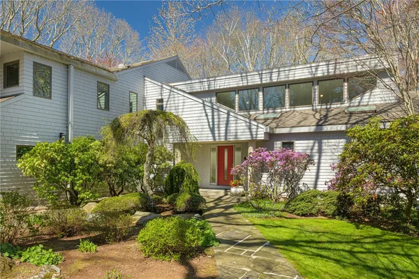 $3,650,000 | 125 Woodruff Avenue, Narragansett, RI 02882