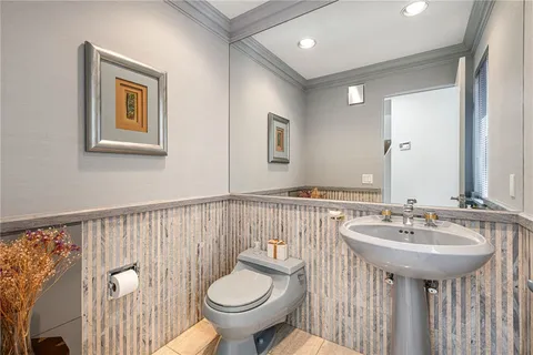 $3,250,000 | 125 Woodruff Avenue, Narragansett, RI 02882