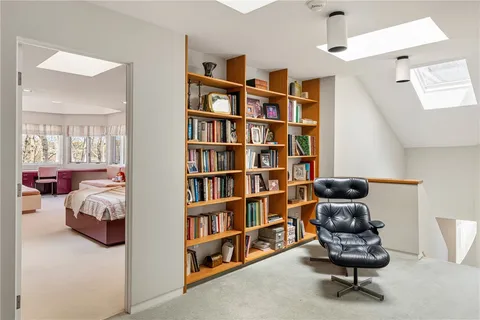 $3,250,000 | 125 Woodruff Avenue, Narragansett, RI 02882