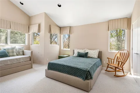 $3,250,000 | 125 Woodruff Avenue, Narragansett, RI 02882