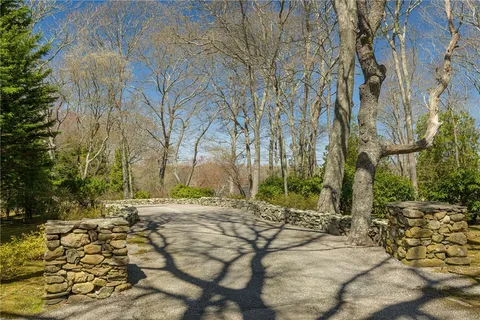 $3,250,000 | 125 Woodruff Avenue, Narragansett, RI 02882