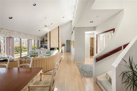 $3,250,000 | 125 Woodruff Avenue, Narragansett, RI 02882