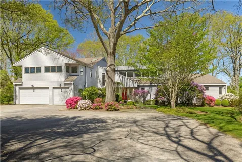 $3,250,000 | 125 Woodruff Avenue, Narragansett, RI 02882