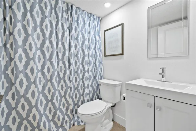 $3,000 | 709 7th Lane, Palm Beach Gardens, FL 33418