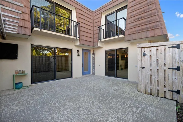 $3,000 | 709 7th Lane, Palm Beach Gardens, FL 33418