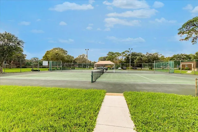 $3,000 | 709 7th Lane, Palm Beach Gardens, FL 33418