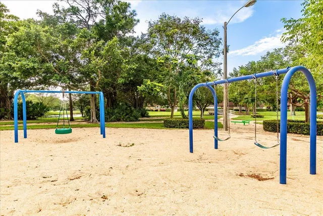 $3,000 | 709 7th Lane, Palm Beach Gardens, FL 33418