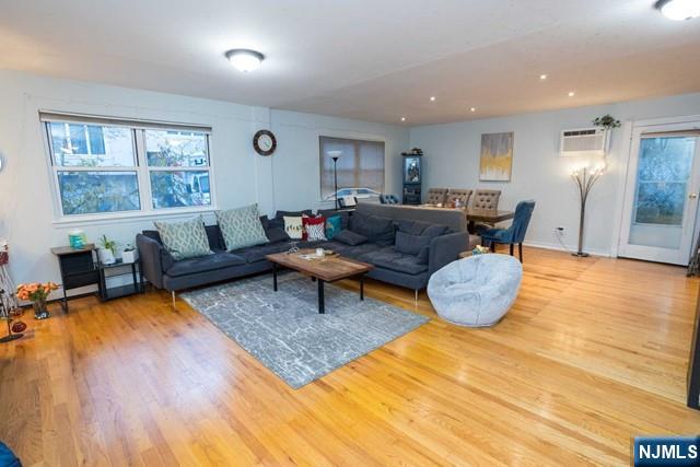 1462 A River Road Edgewater, NJ 07020 - Photo 3 of 15