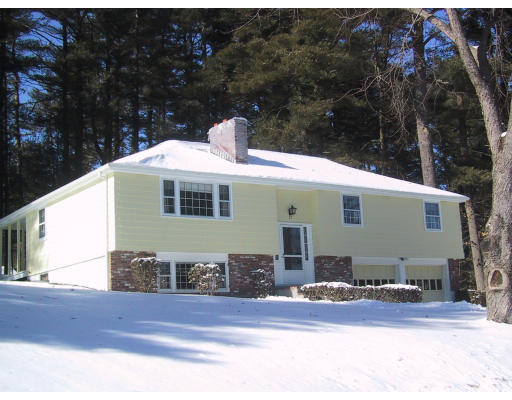 37 Colonial Road Medfield, MA 02052 - Photo 1 of 16 Gallery Image 1