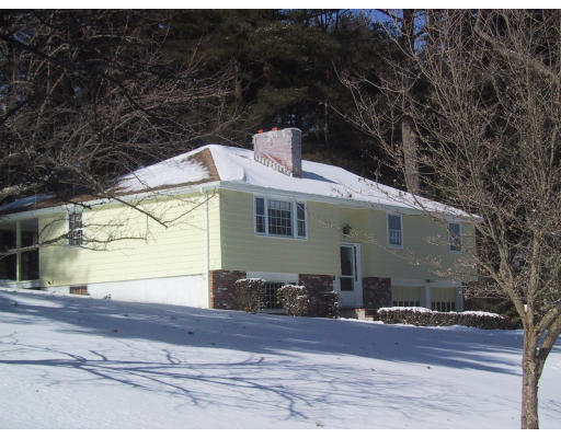 37 Colonial Road Medfield, MA 02052 - Photo 16 of 16 Gallery Image 16