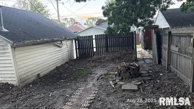 $89,900 | 2506 20th Avenue, Rock Island, IL 61201