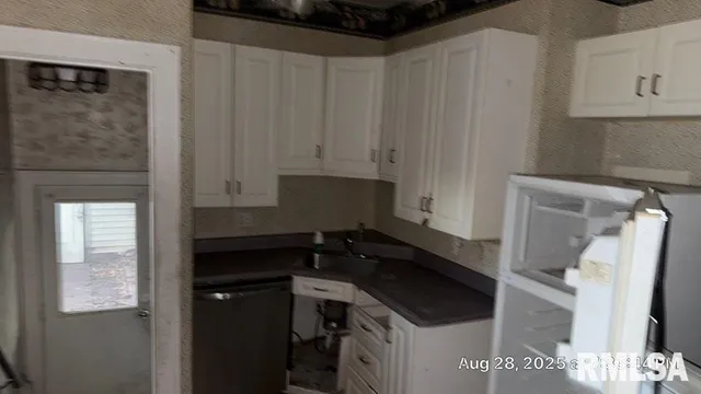 $89,900 | 2506 20th Avenue, Rock Island, IL 61201