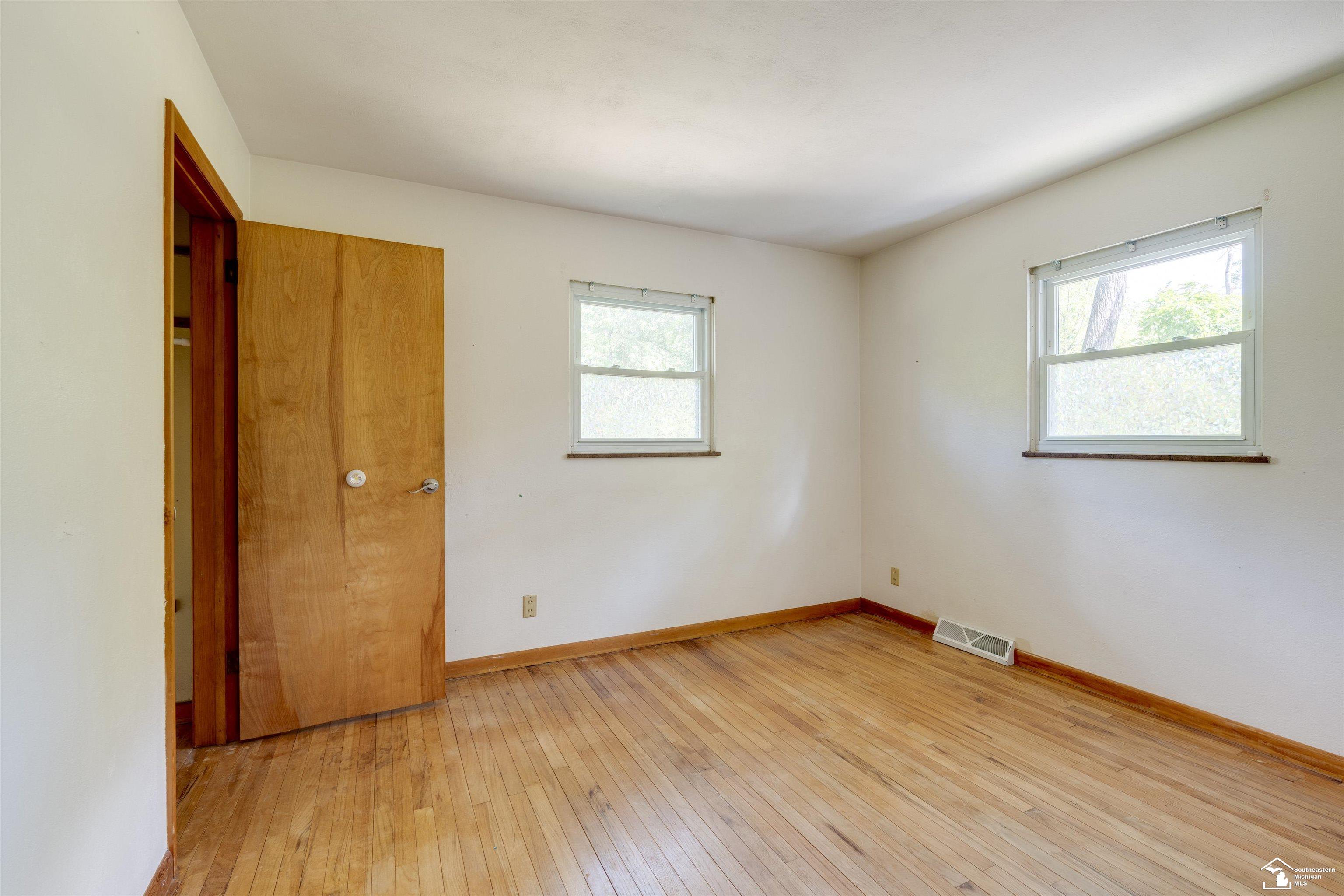 6716 Douglas Road Lambertville, MI 48144 - Photo 28 of 47 Gallery Image 28