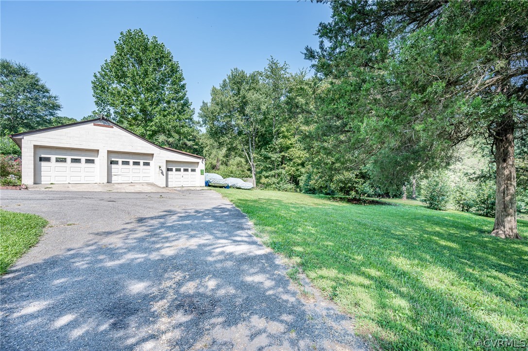 9612 West Providence Road Chesterfield, VA 23236 - Photo 4 of 27 Gallery Image 4
