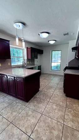 $543,000 | 103 Breezy Point Place, The Woodlands, TX 77381