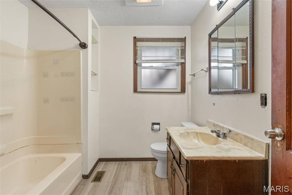 600 Locust Street Washington, MO 63090 - Photo 15 of 39
