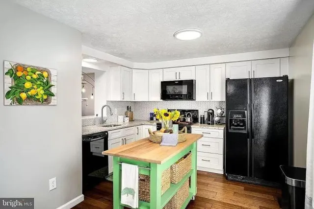 $550,000 | 44080 Ferncliff Terrace, Ashburn, VA 20147