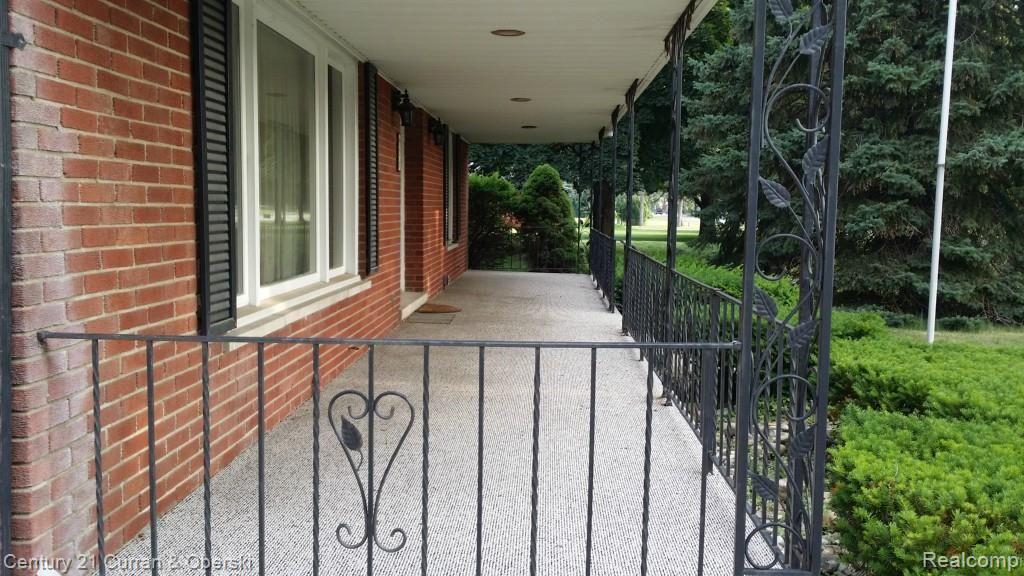420 South Gulley Road Dearborn Heights, MI 48125 - Photo 3 of 22 gulley 22.jpg