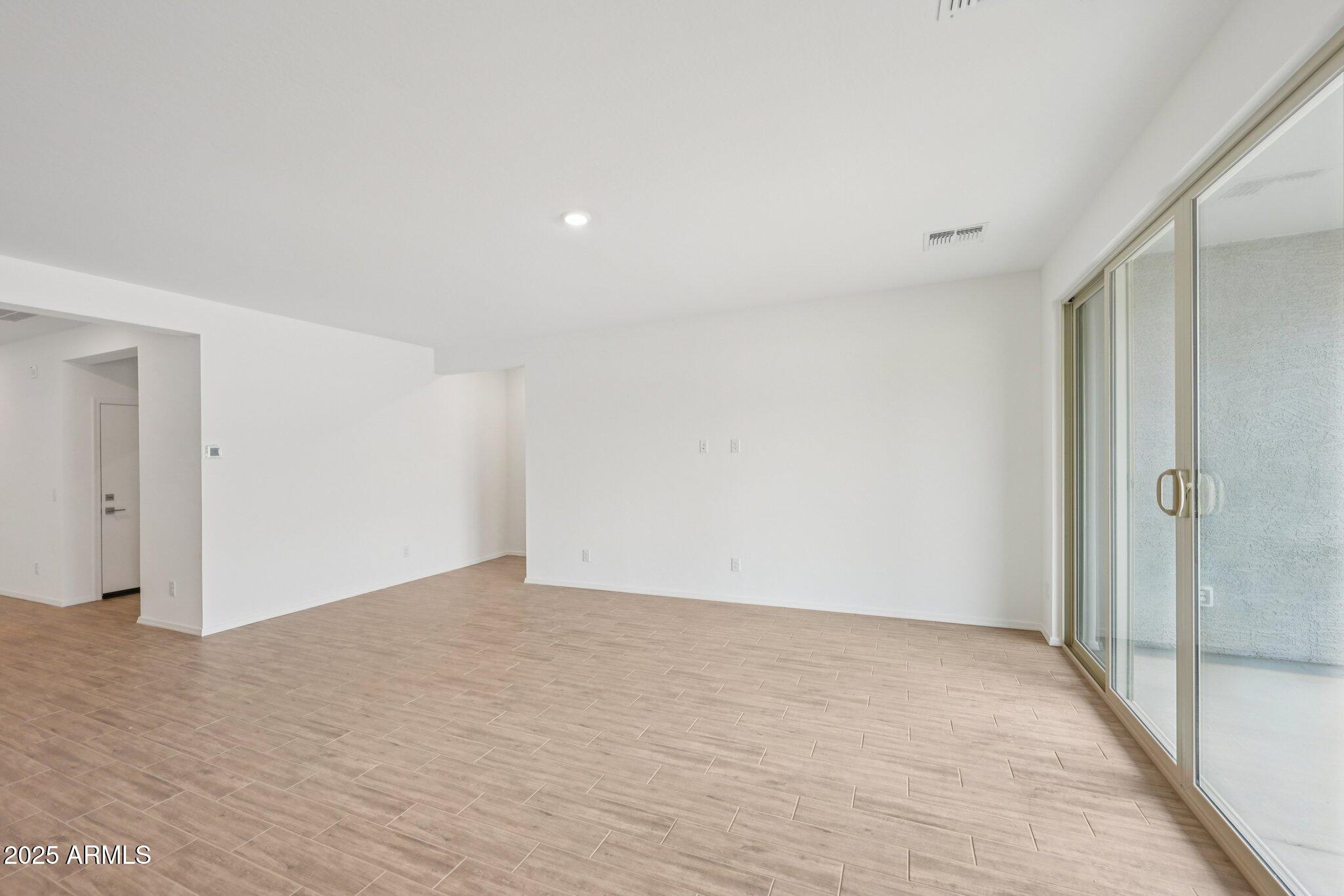 47196 West Cansados Road Maricopa, AZ 85139 - Photo 15 of 49 15-web-or-mls-W Cansados Rd-S1110-015