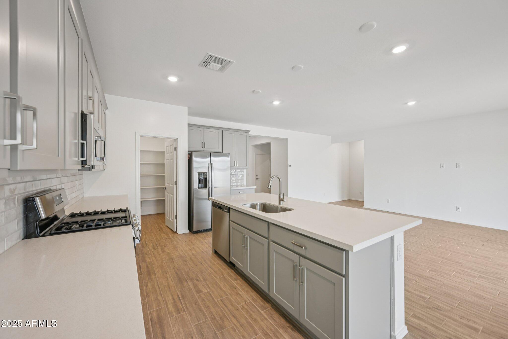 47196 West Cansados Road Maricopa, AZ 85139 - Photo 10 of 49 10-web-or-mls-W Cansados Rd-S1110-010