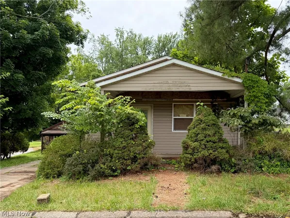 $49,500 | 1012 27th Street, Vienna, WV 26105