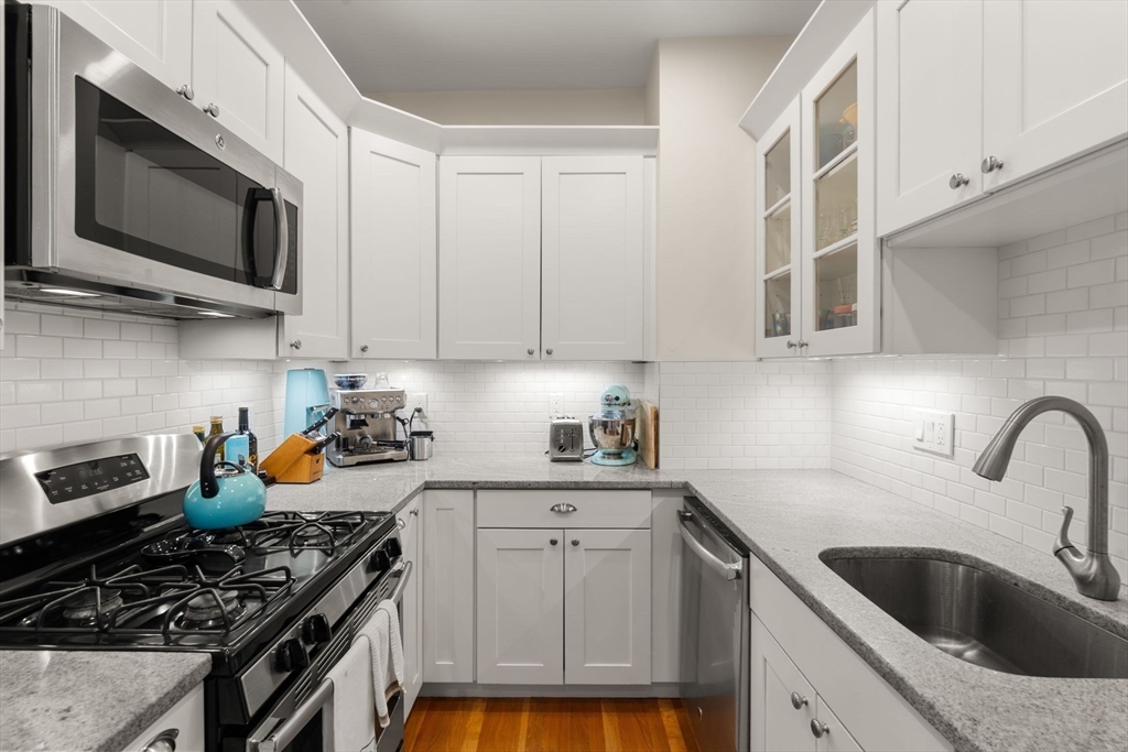 98 High Street, Unit 1 Boston, MA 02129 - Photo 9 of 22