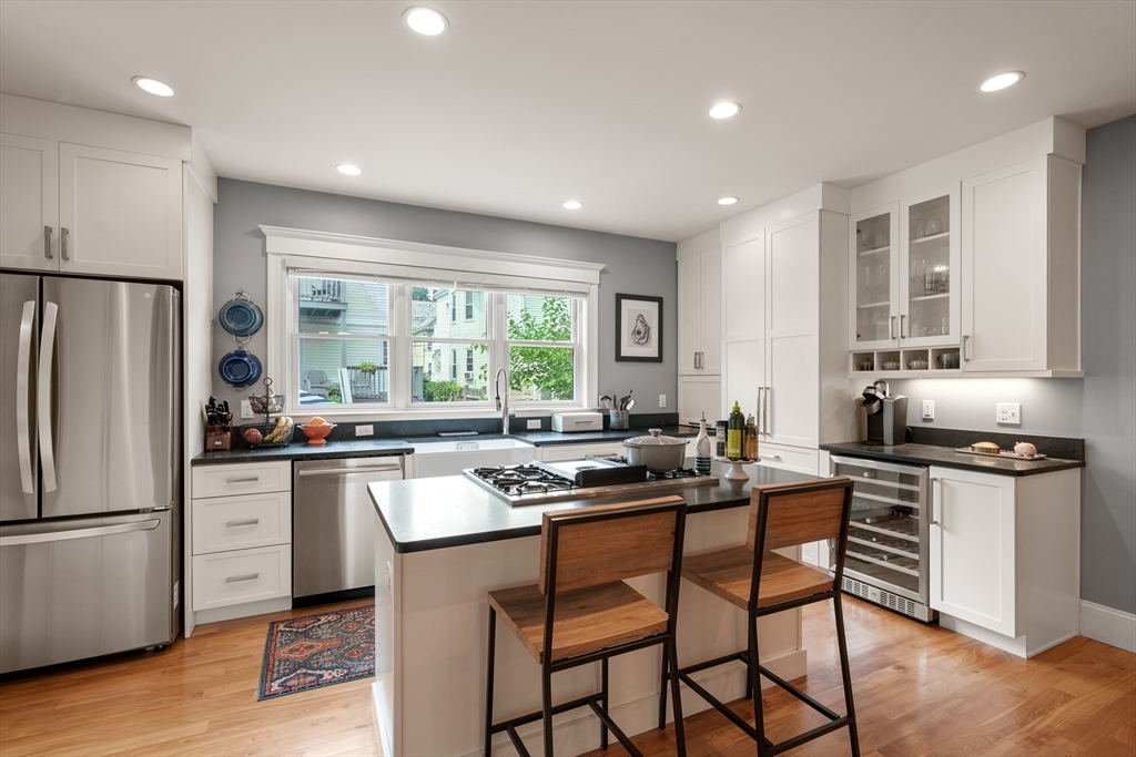 35 Corinthian Road Somerville, MA 02144 - Photo 8 of 20 Gallery Image 8