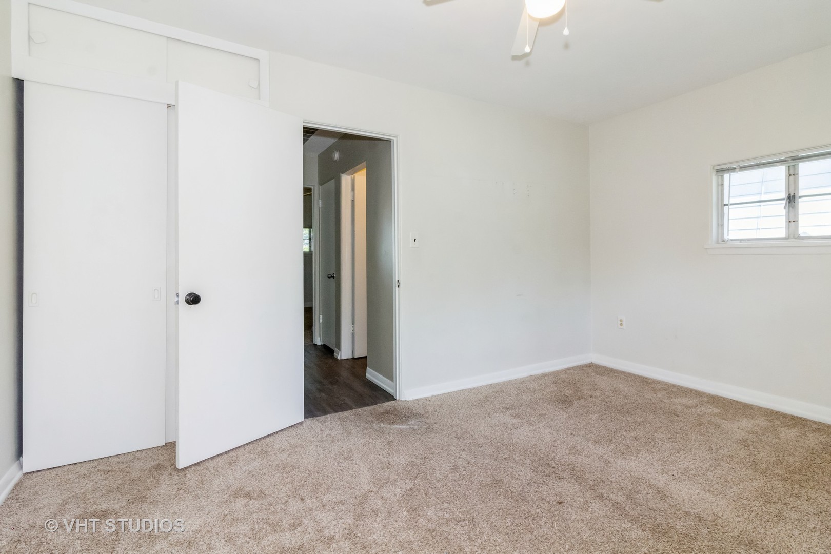 903 North 13th Street DeKalb, IL 60115 - Photo 14 of 19 an empty room with closet