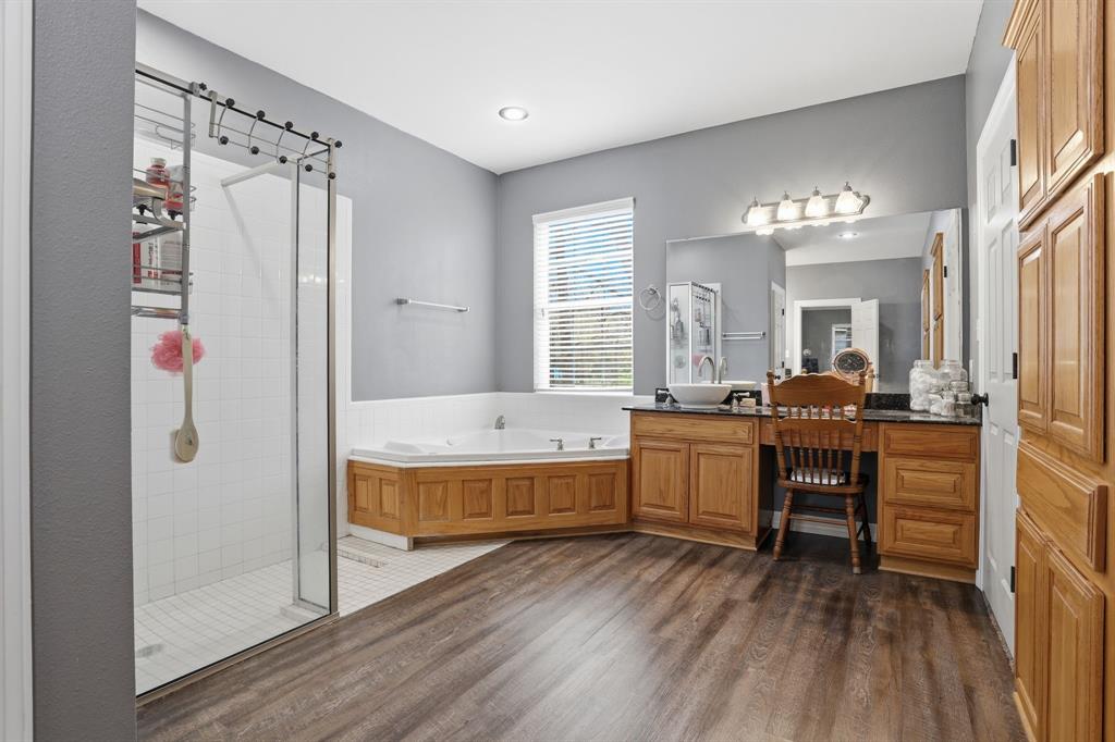 144 County Road Paris, TX 75462 - Photo 11 of 34