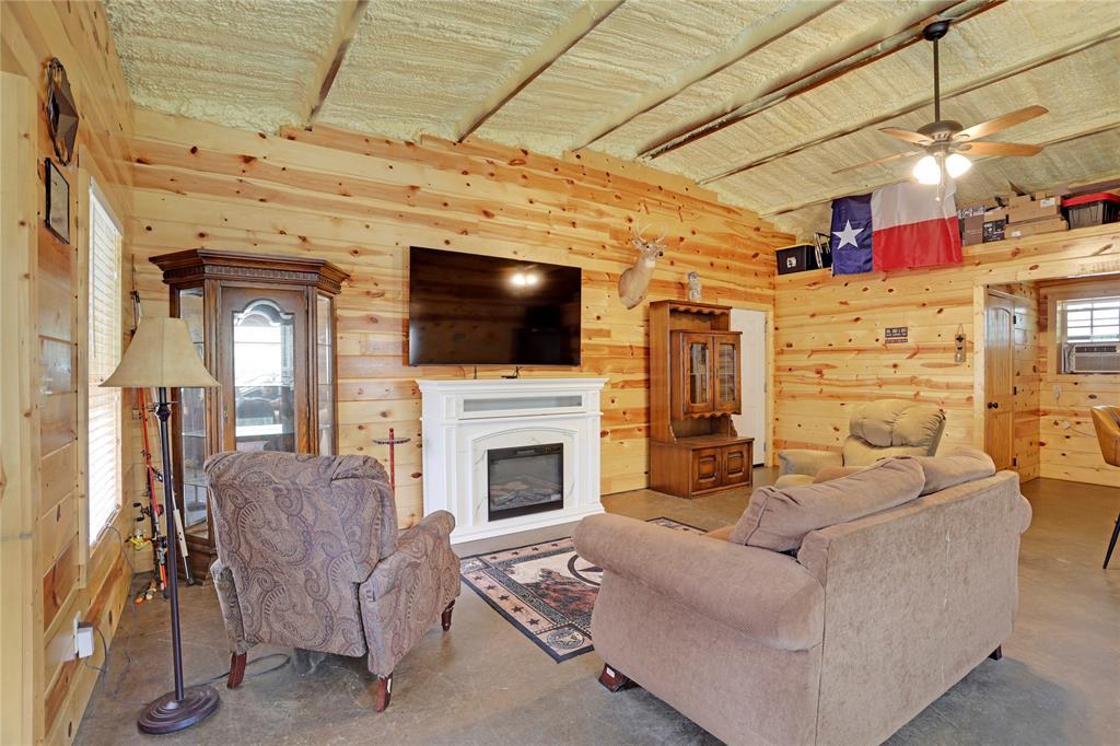 144 County Road Paris, TX 75462 - Photo 31 of 34