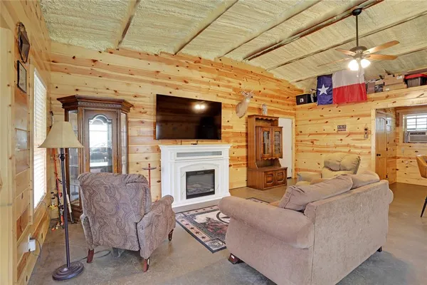 $439,900 | 144 County Road, Paris, TX 75462