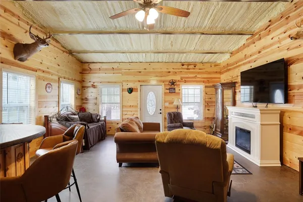 $439,900 | 144 County Road, Paris, TX 75462