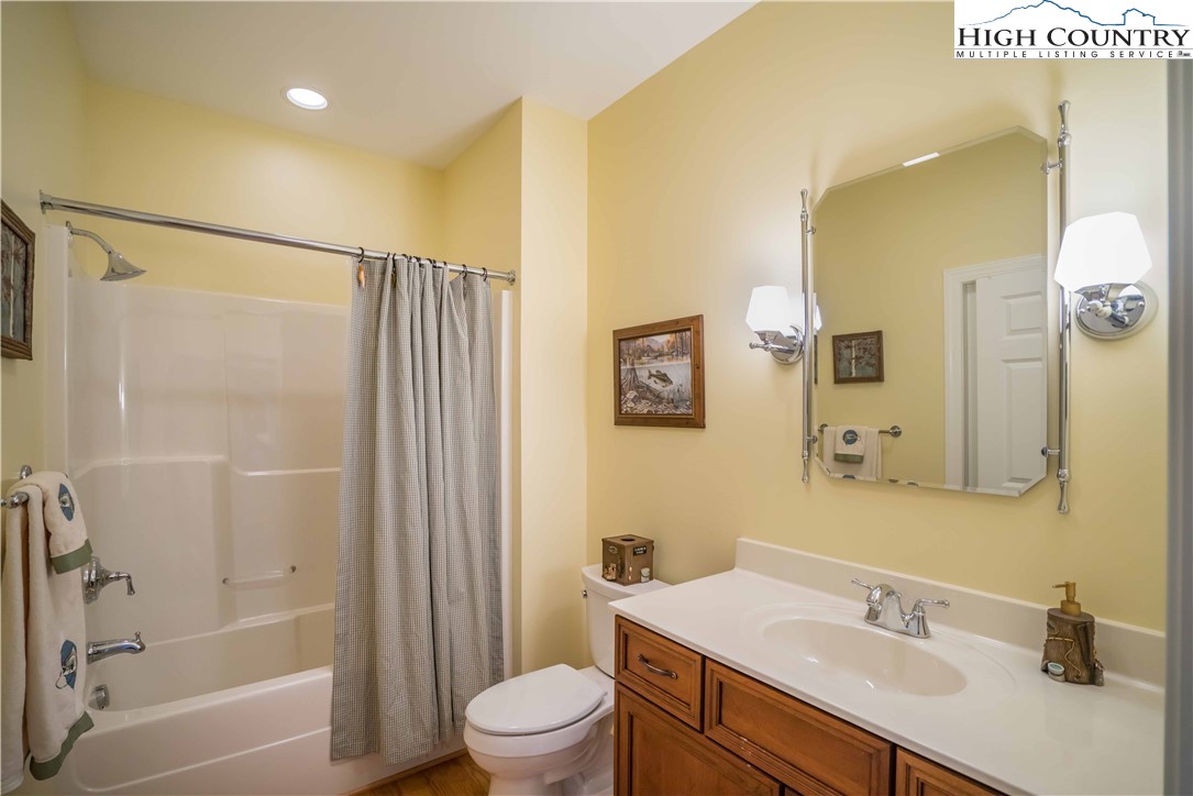 242 Highland Ridge Road Blowing Rock, NC 28605 - Photo 26 of 47 Gallery Image 26