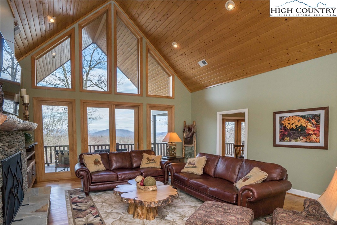 242 Highland Ridge Road Blowing Rock, NC 28605 - Photo 6 of 47 Gallery Image 6