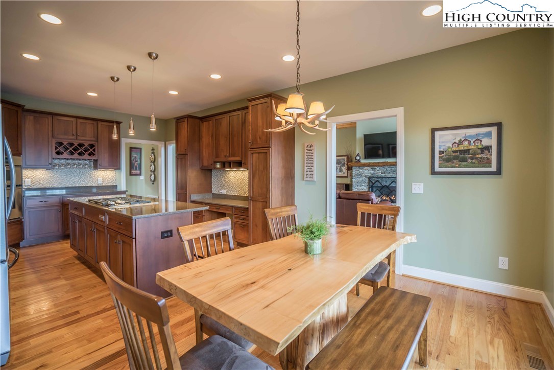 242 Highland Ridge Road Blowing Rock, NC 28605 - Photo 10 of 47 Gallery Image 10