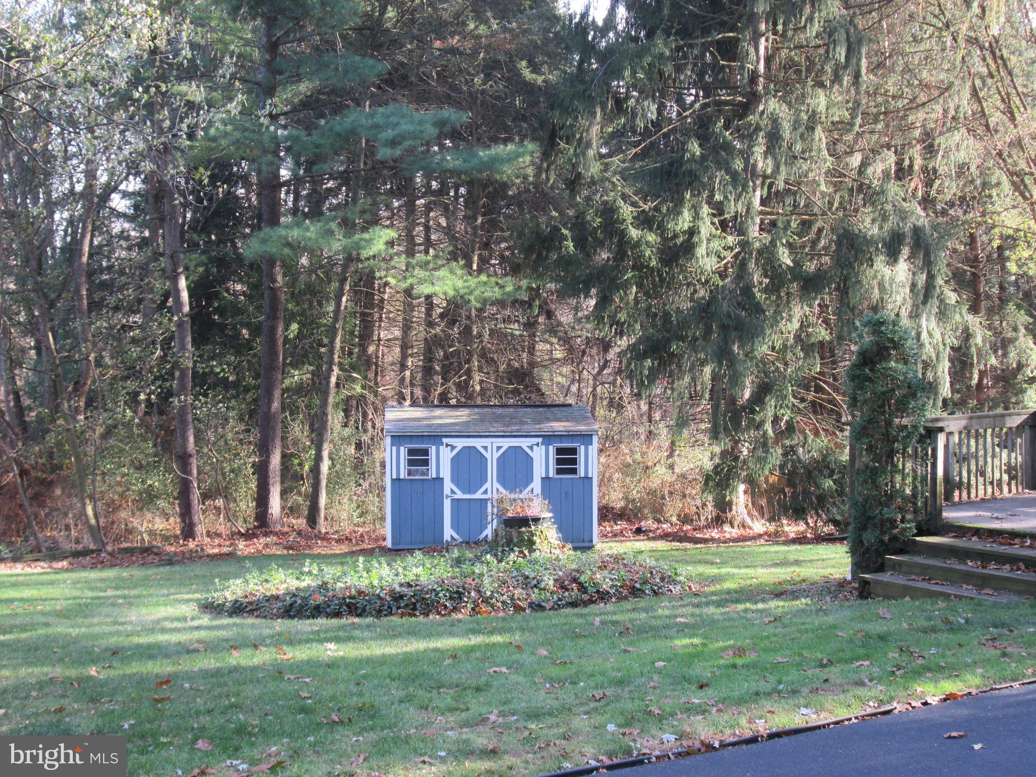 3 Neil Drive Lititz, PA 17543 - Photo 6 of 41 Storage Shed