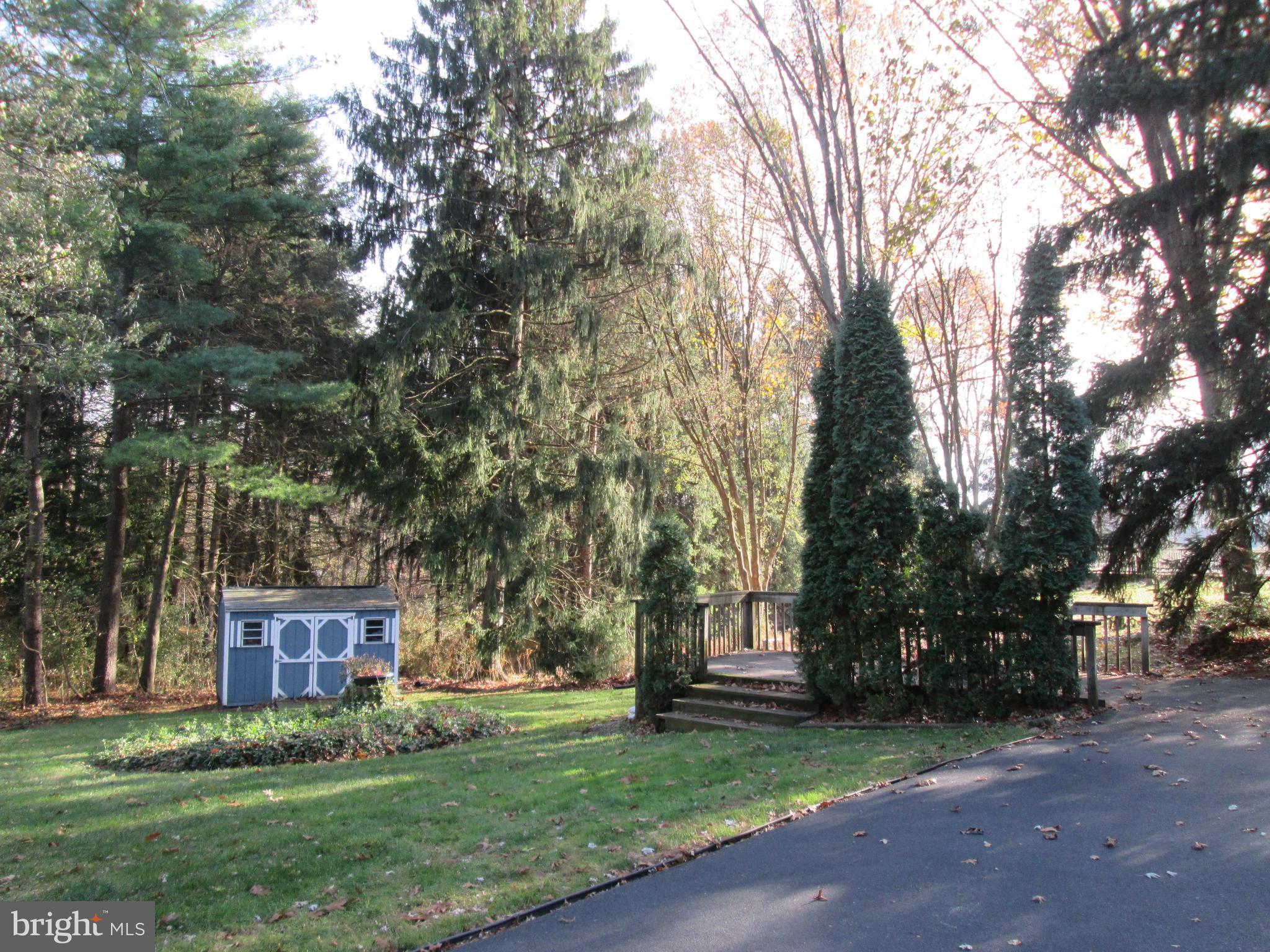 3 Neil Drive Lititz, PA 17543 - Photo 7 of 41