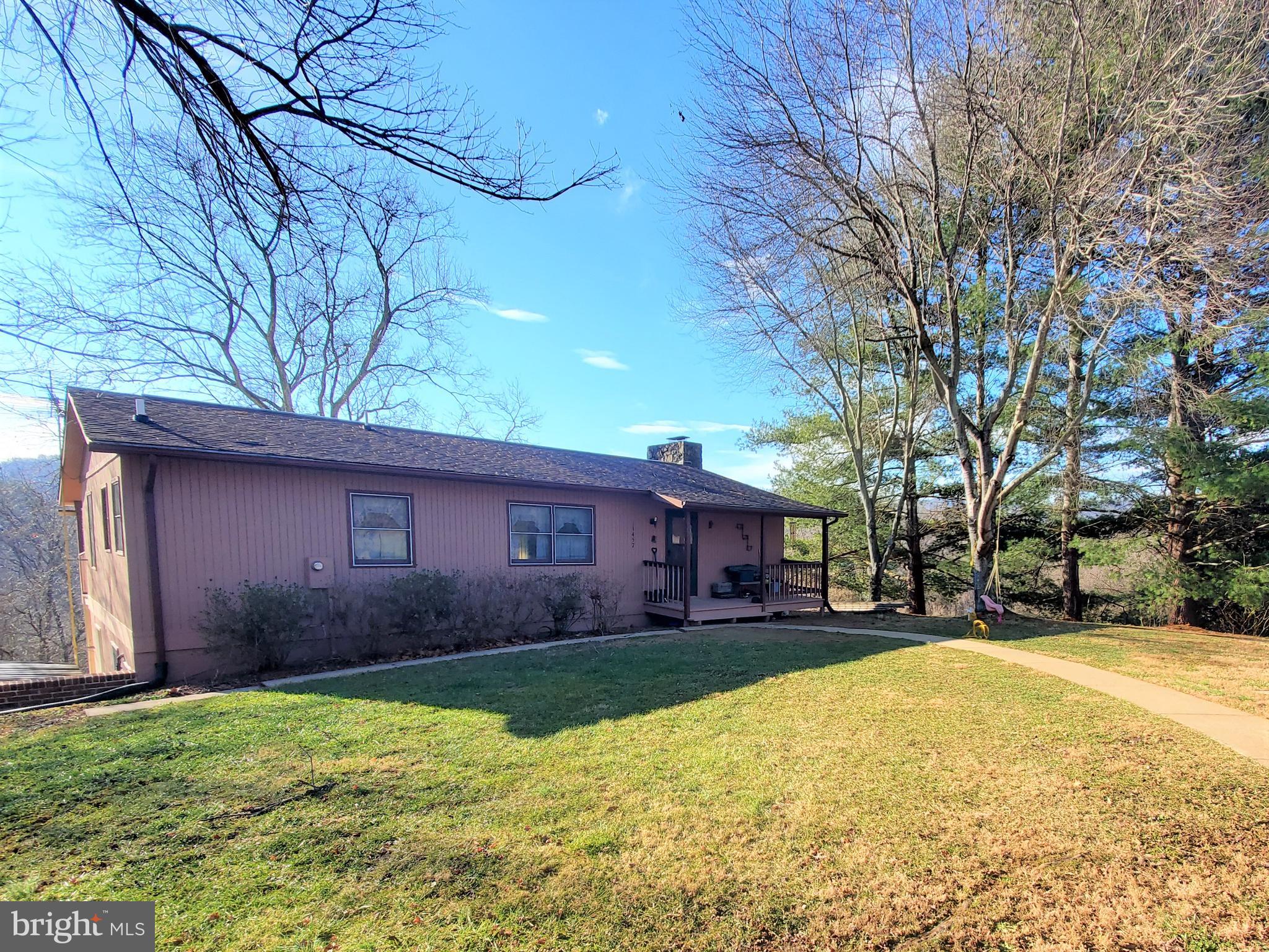 11457 Farm House Road Markham, VA 22643 - Photo 2 of 19 Front Exterior