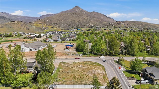 123 West 1050th North, Unit 41 Midway, UT 84049 - Photo 4 of 22 Expansive residential parcel featuring a clear building site, adjacent to established homes and a developing neighborhood