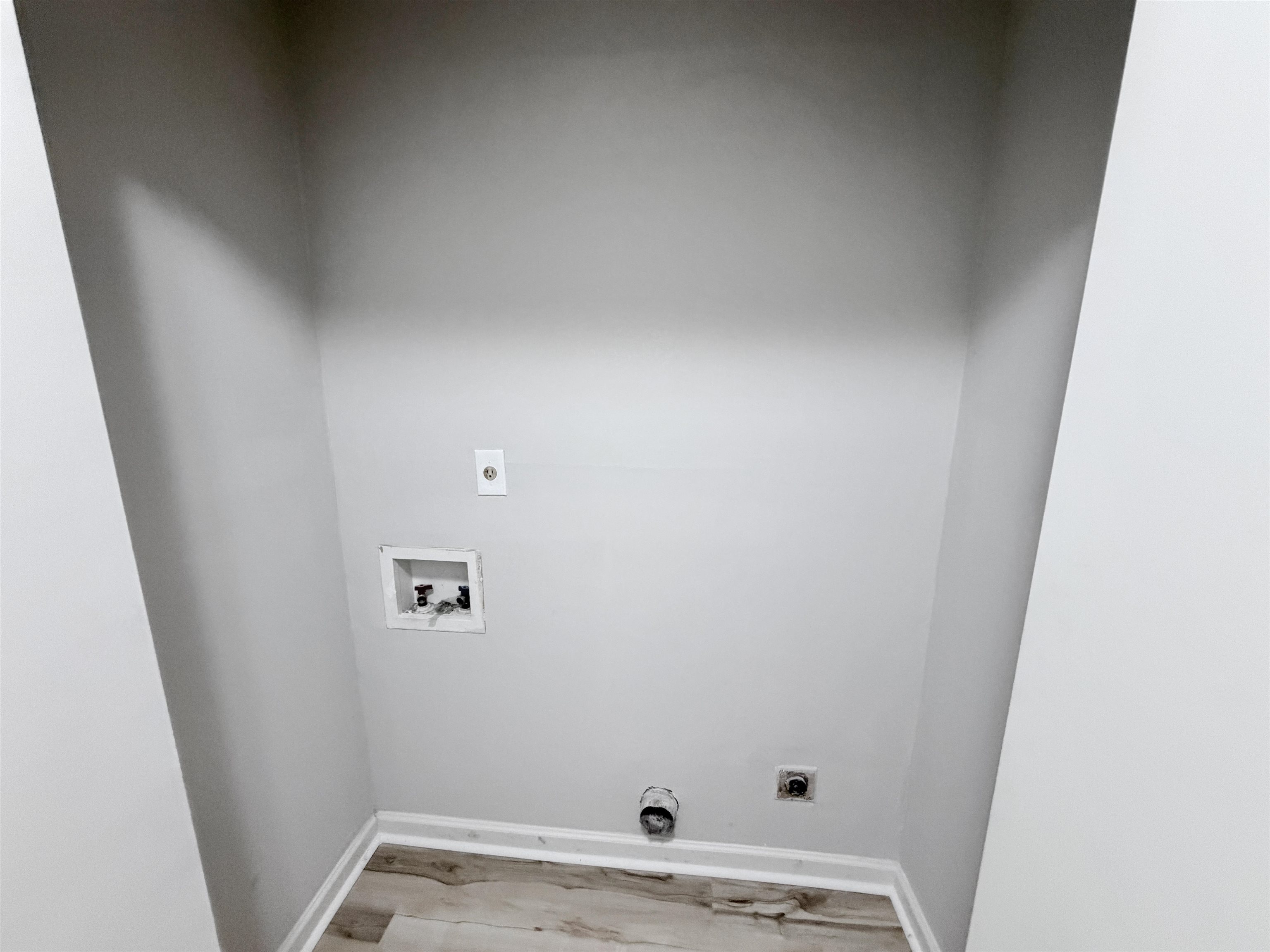 4278 Auburn Road Memphis, TN 38116 - Photo 24 of 28 Laundry room