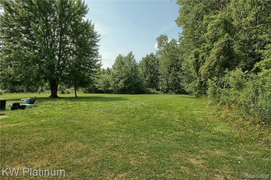 32560 Sutton Road New Baltimore, MI 48047 - Photo 30 of 35 Backyard.jpg