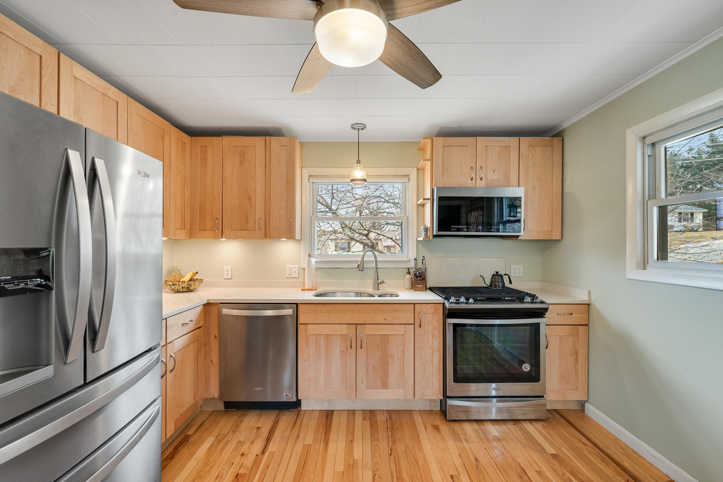 123 Berlin Street Barre, VT 05641 - Photo 4 of 46
