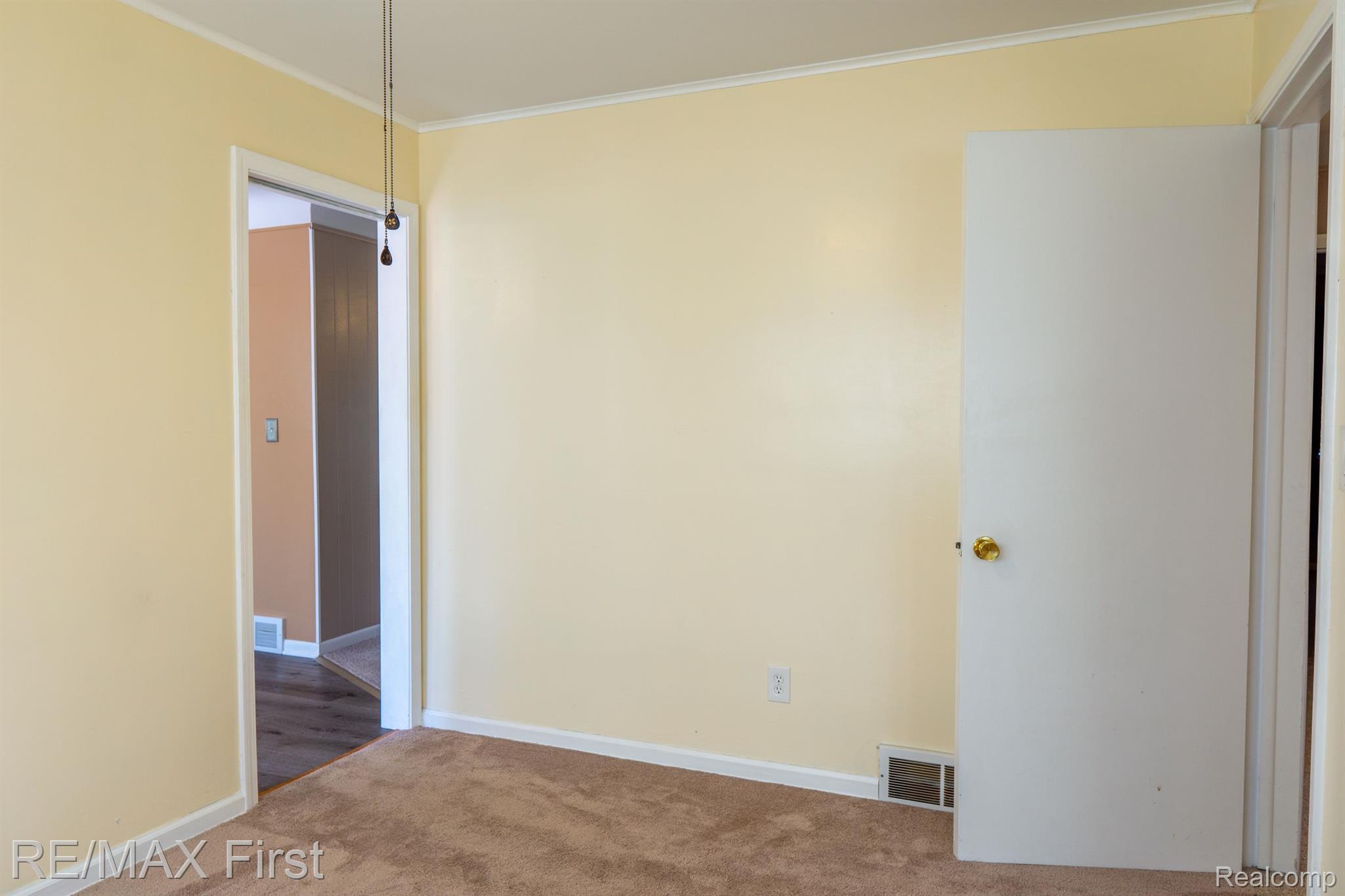 11400 Erdmann Road Sterling Heights, MI 48314 - Photo 18 of 33 Gallery Image 18