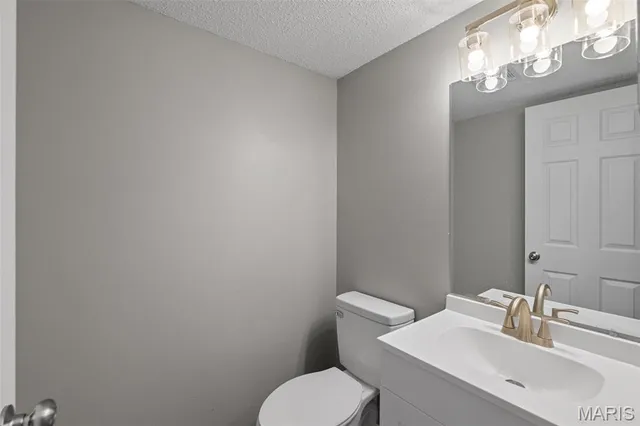 $209,900 | 1020 Mersey Bend Drive, St. Louis, MO 63129