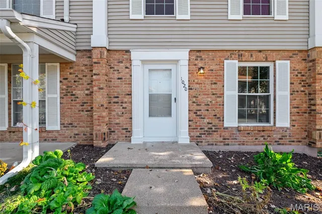 $209,900 | 1020 Mersey Bend Drive, St. Louis, MO 63129