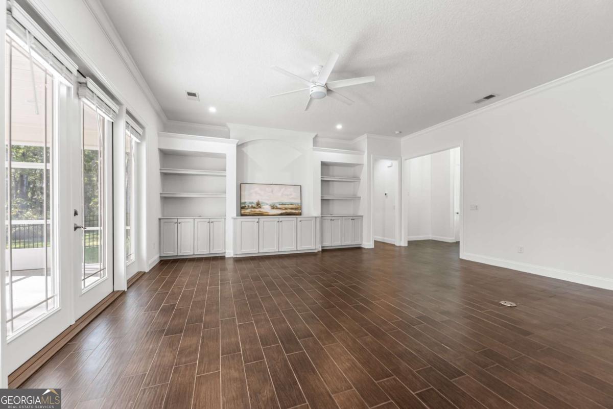 402 The Strand St. Marys, GA 31558 - Photo 10 of 39