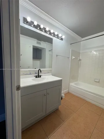 $249,900 | 2881 North Oakland Forest Drive, Unit 310, Oakland Park, FL 33309